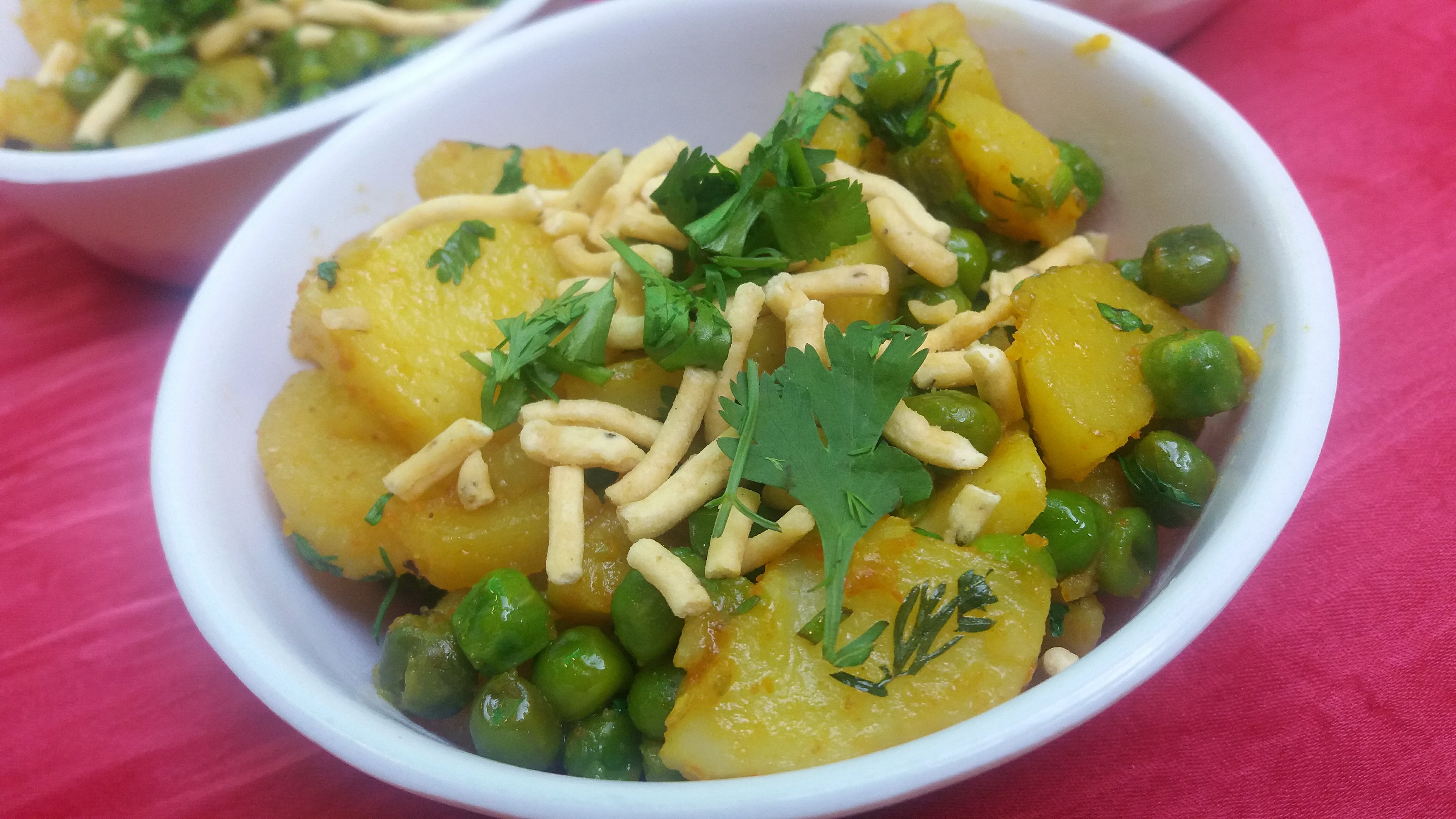 Ghughari(green peas and aloo) – Purvanchl Tadka