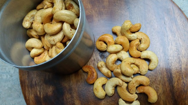 ROASTED CASHEW NUTS