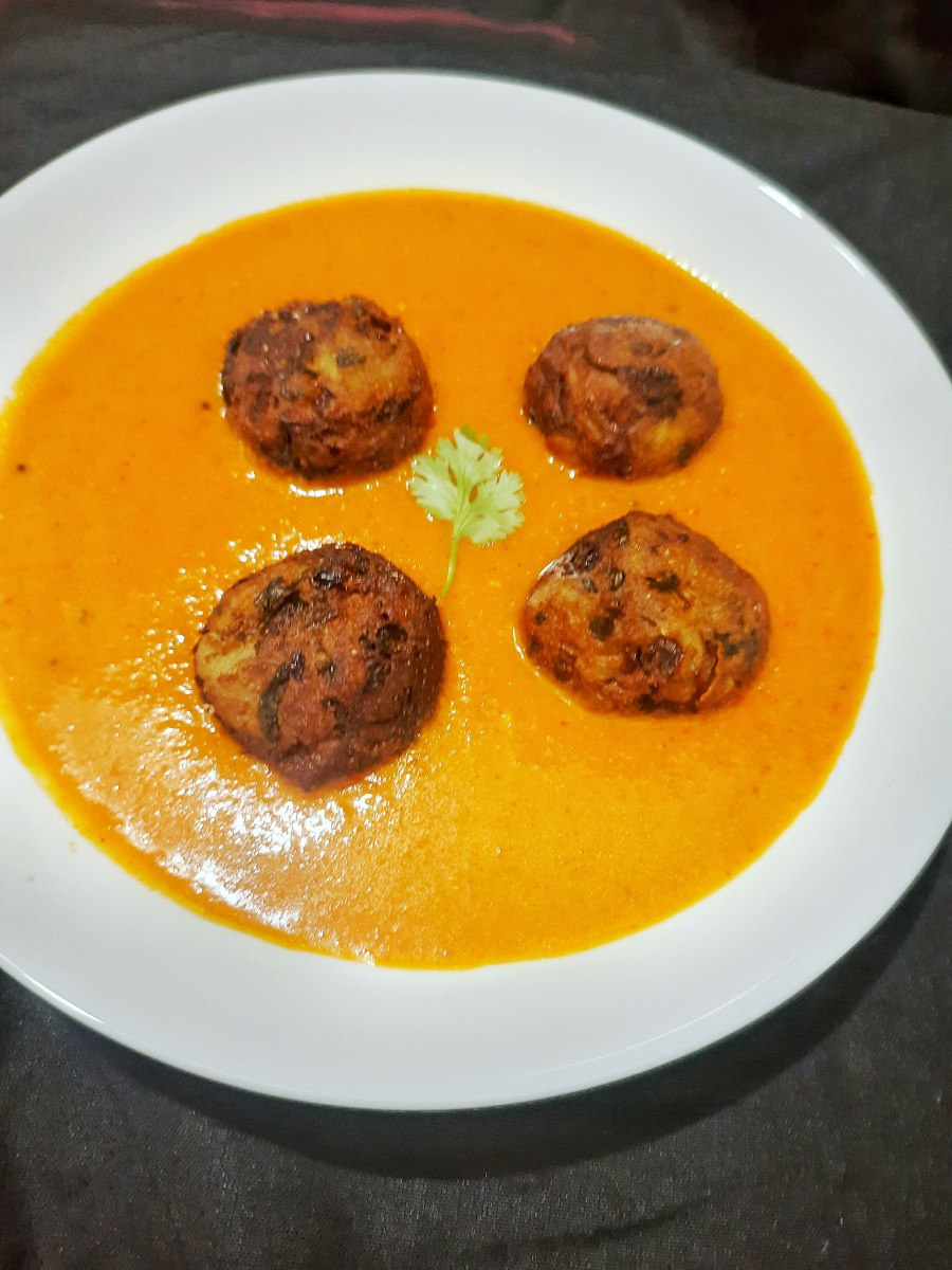 Raw Banana & Potato Kofta Curry Recipe| Crispy Kofta in Flavourful&nbsp;Gravy