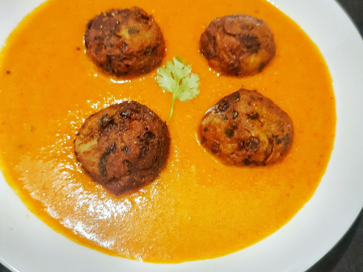 Raw Banana & Potato Kofta Curry Recipe| Crispy Kofta in Flavourful&nbsp;Gravy