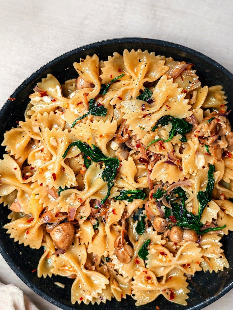 Creamy Garlic Bow Tie Pasta ( Farfalle) with Spinach &&nbsp;Mushrooms